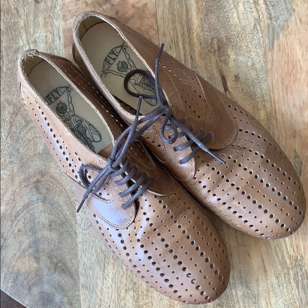FLY London unisex perforated derby shoes - Picture 3 of 7